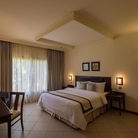 White Sands Hotel Dar es Salaam Eksteriør billede