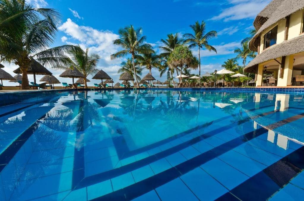 White Sands Hotel Dar es Salaam Eksteriør billede